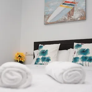 Hotel Ayz Luis Cabrera-auto Check-in Madrid